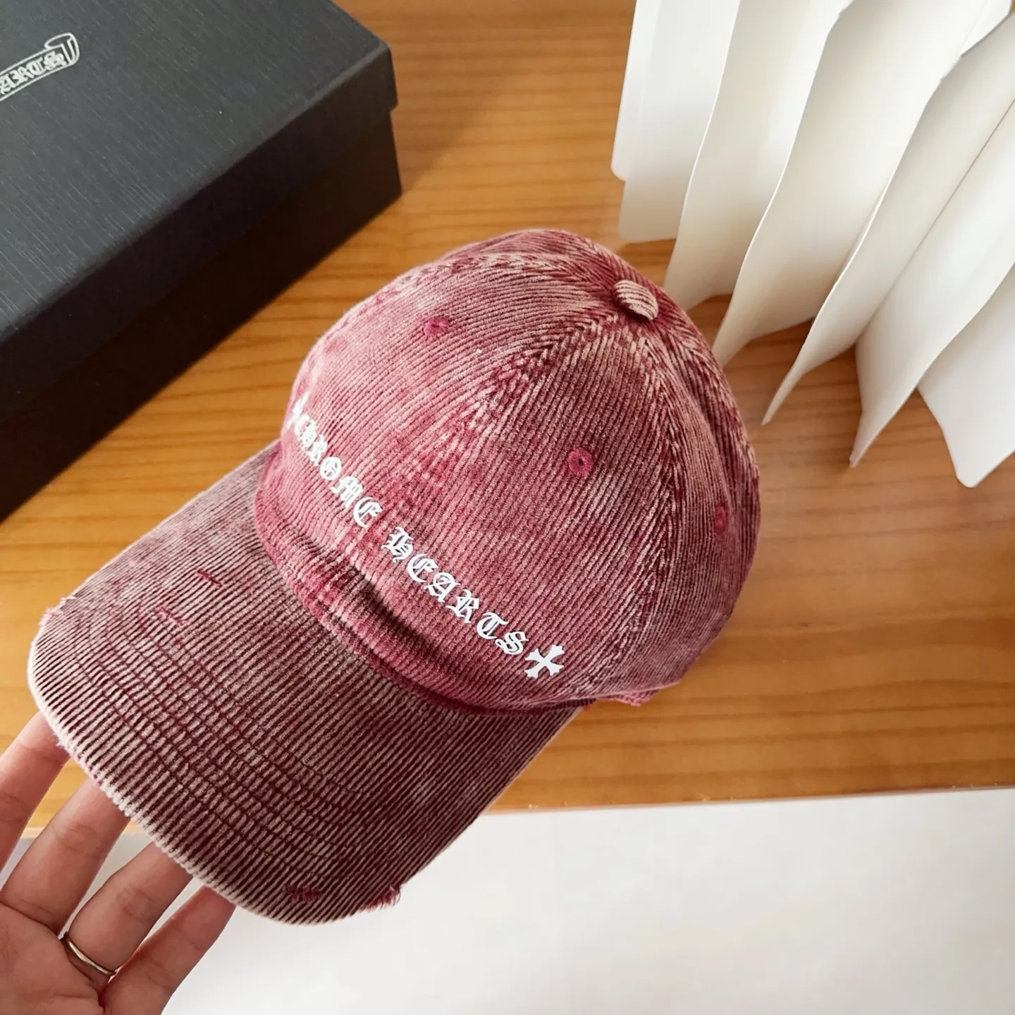 💰56 Chrome Hearts 💓Early autumn Korean style fashion retro distressed hole hat wear design versatile baseball cap peaked cap